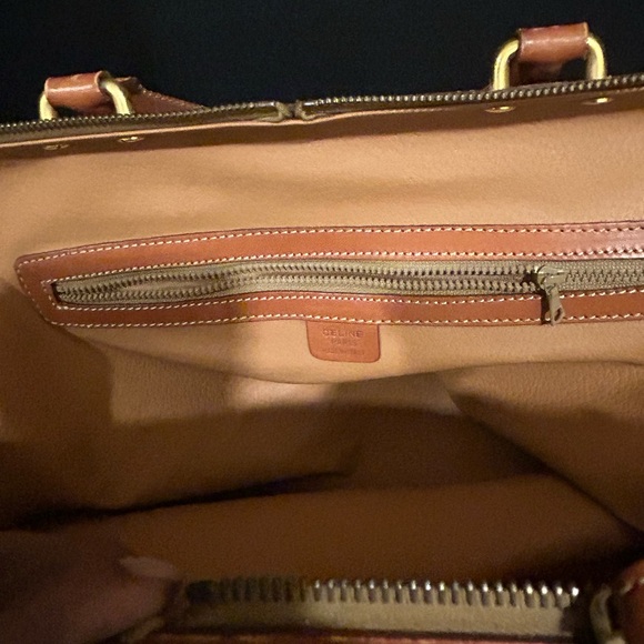 Celine Duffle Bag call out..slight rubbing on edges..Dimensions:17.5W/9inH/7inD - Picture 7 of 16